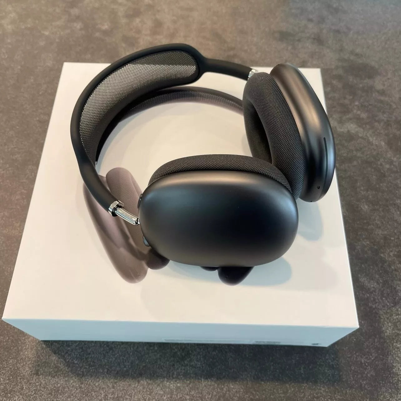 AirPods Max